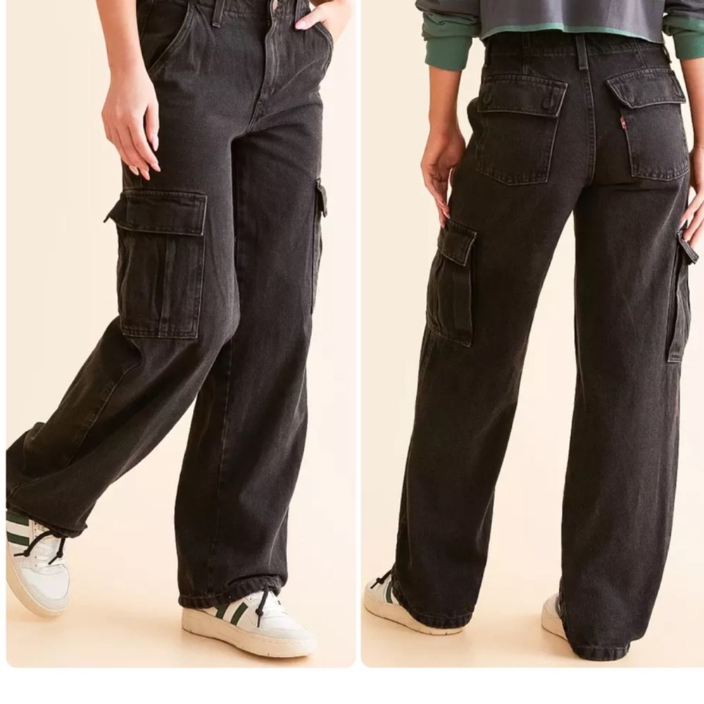 Levi’s ‘94 Baggy Cargo Jeans